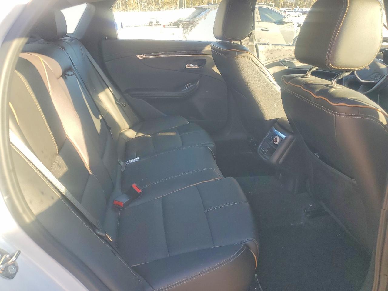 2020 Chevrolet Impala Premier - zdjęcie 10