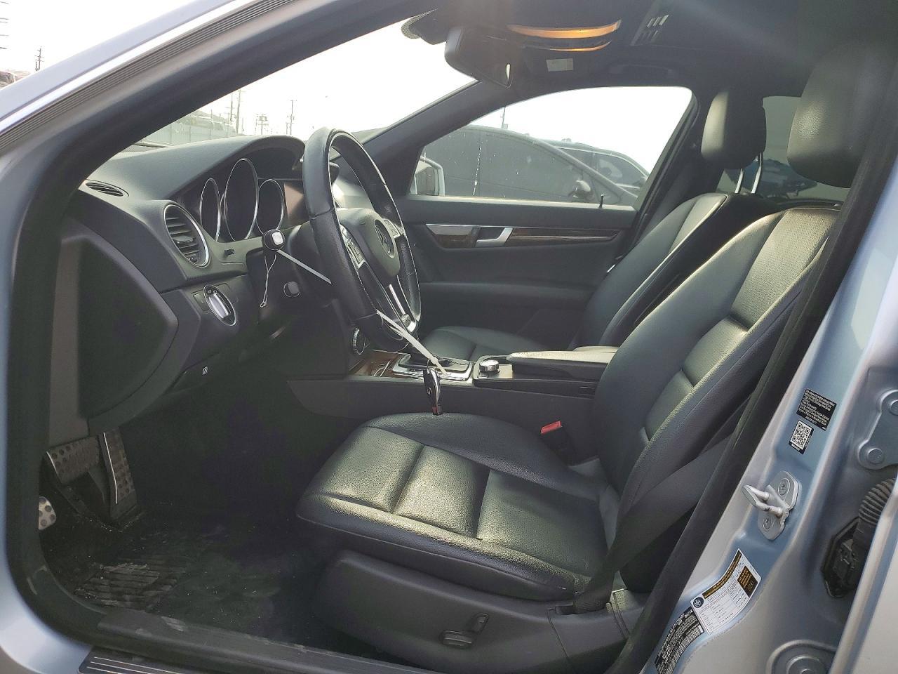 2014 Mercedes-Benz C 250 - zdjęcie 7