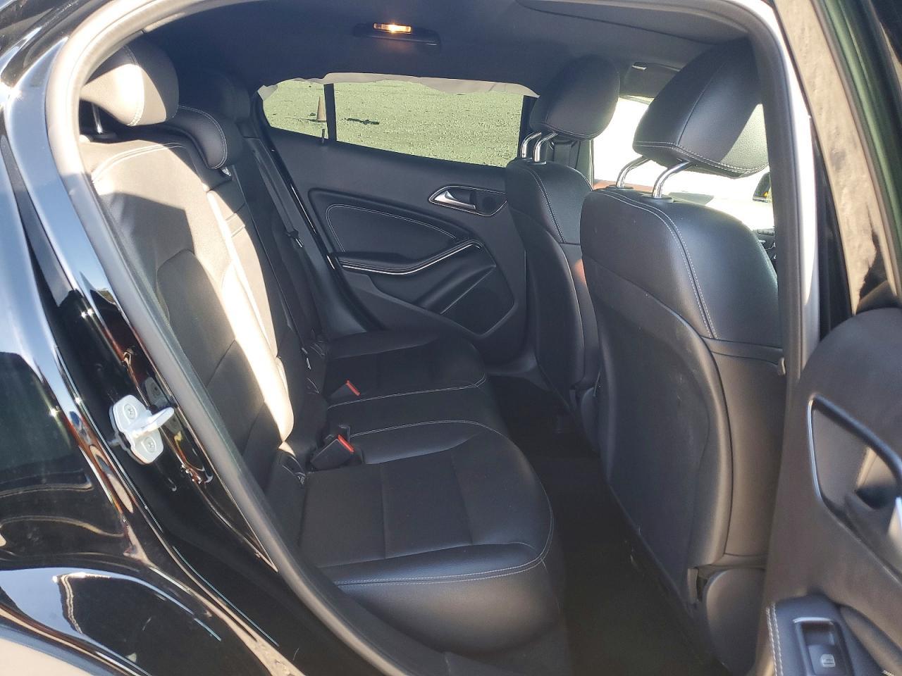 2018 Mercedes-Benz Gla 250 - zdjęcie 11