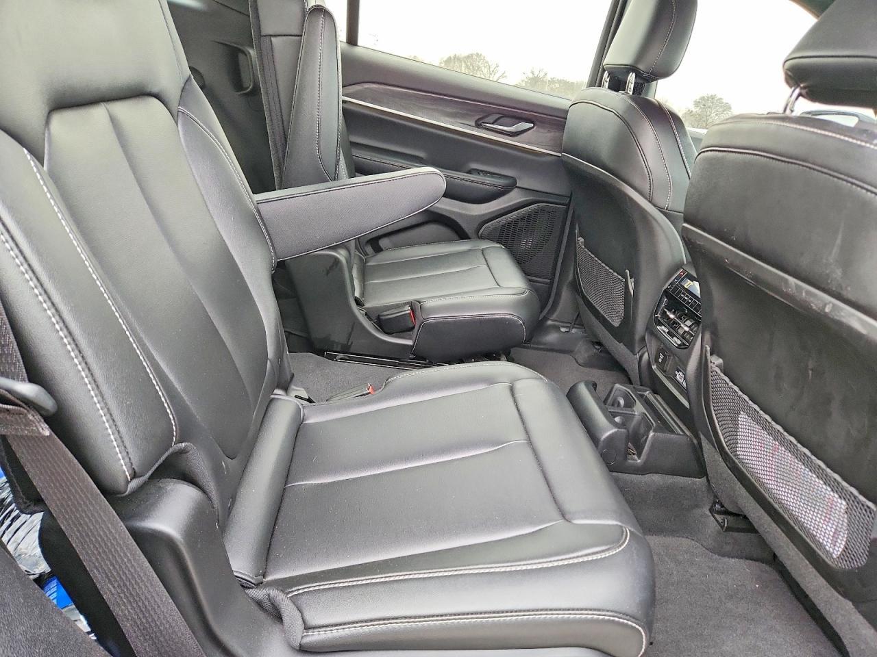 2024 Jeep Grand Cherokee L Limited - zdjęcie 11