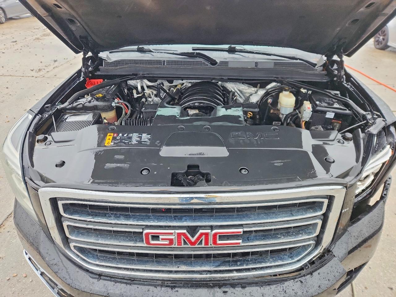 2018 GMC Yukon Slt - zdjęcie 12