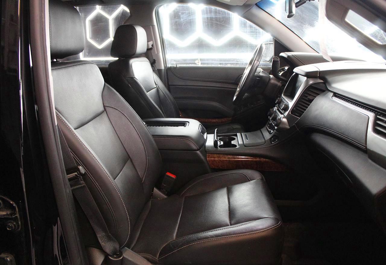 2020 Chevrolet Suburban K1500 Premier - zdjęcie 5