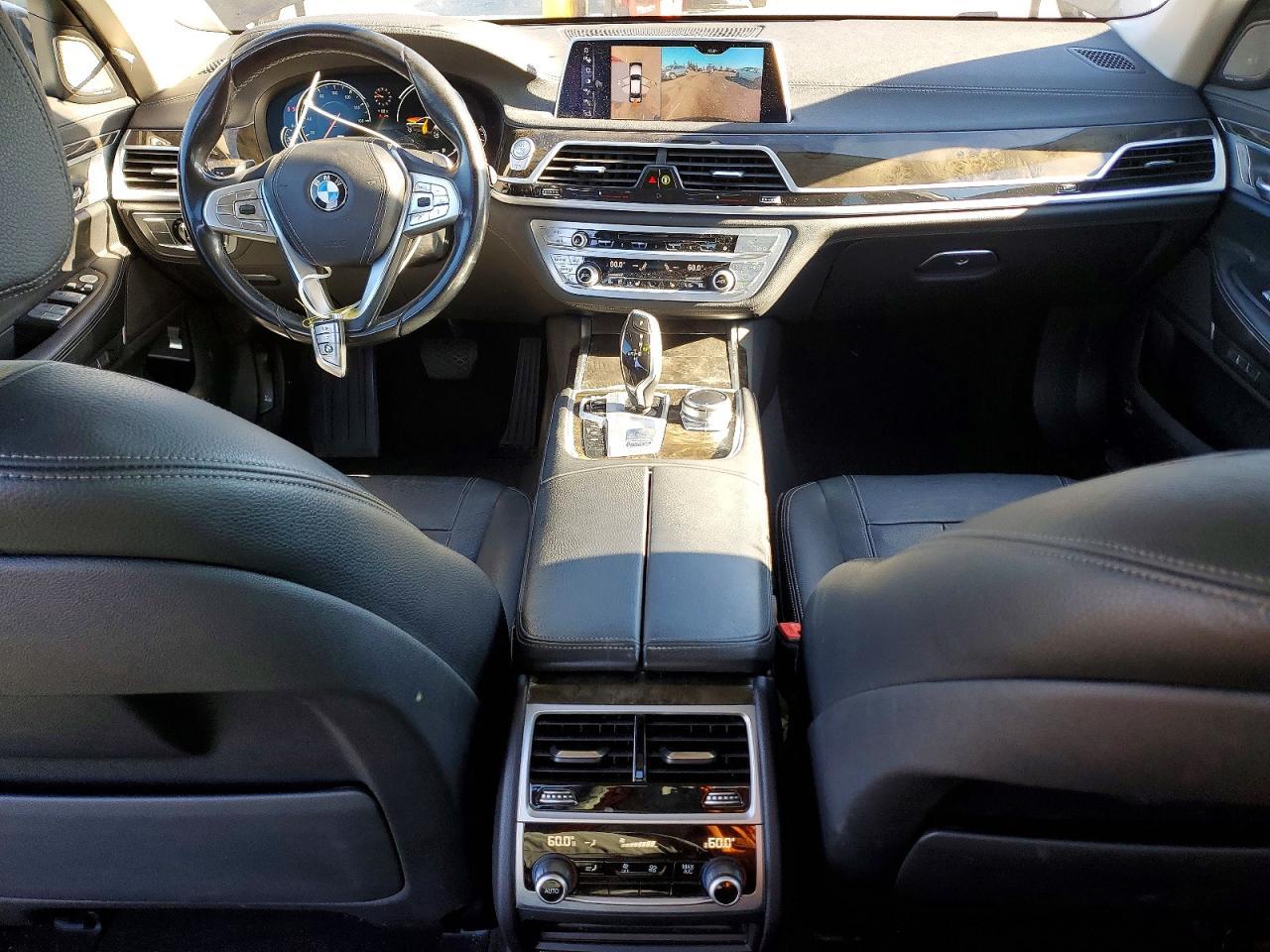 2017 BMW 740 I - zdjęcie 8