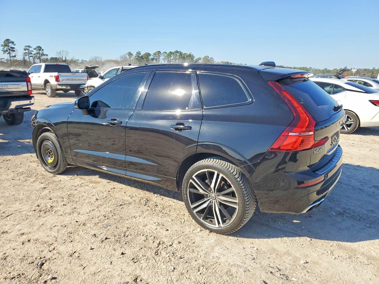 2020 Volvo Xc60 T5 R-Design - zdjęcie 2