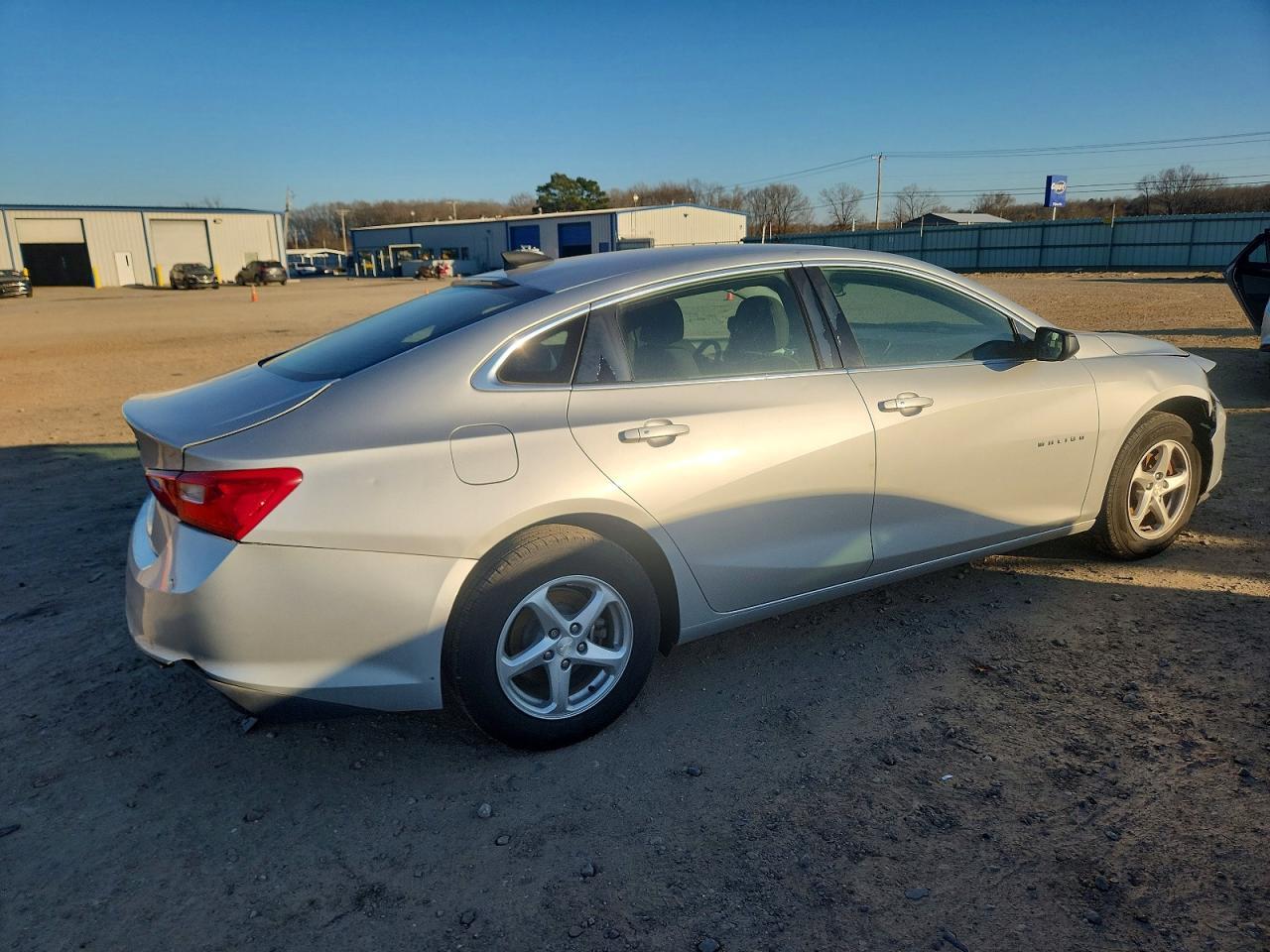 2018 Chevrolet Malibu Ls - zdjęcie 3