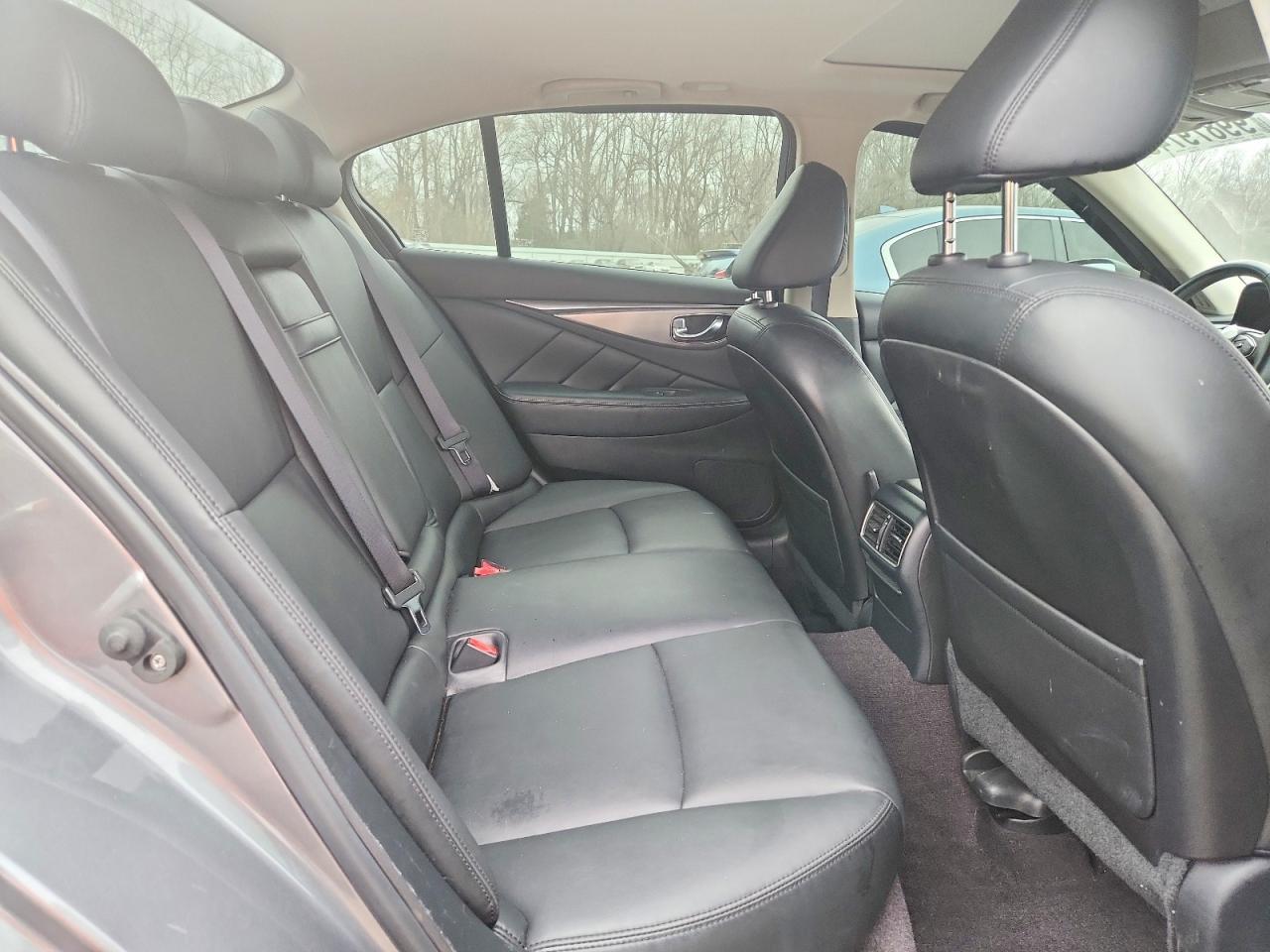 2017 Infiniti Q50 Premium - zdjęcie 10