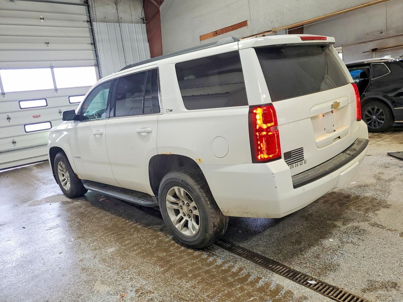 2015 Chevrolet Tahoe K1500 Lt - zdjęcie 2