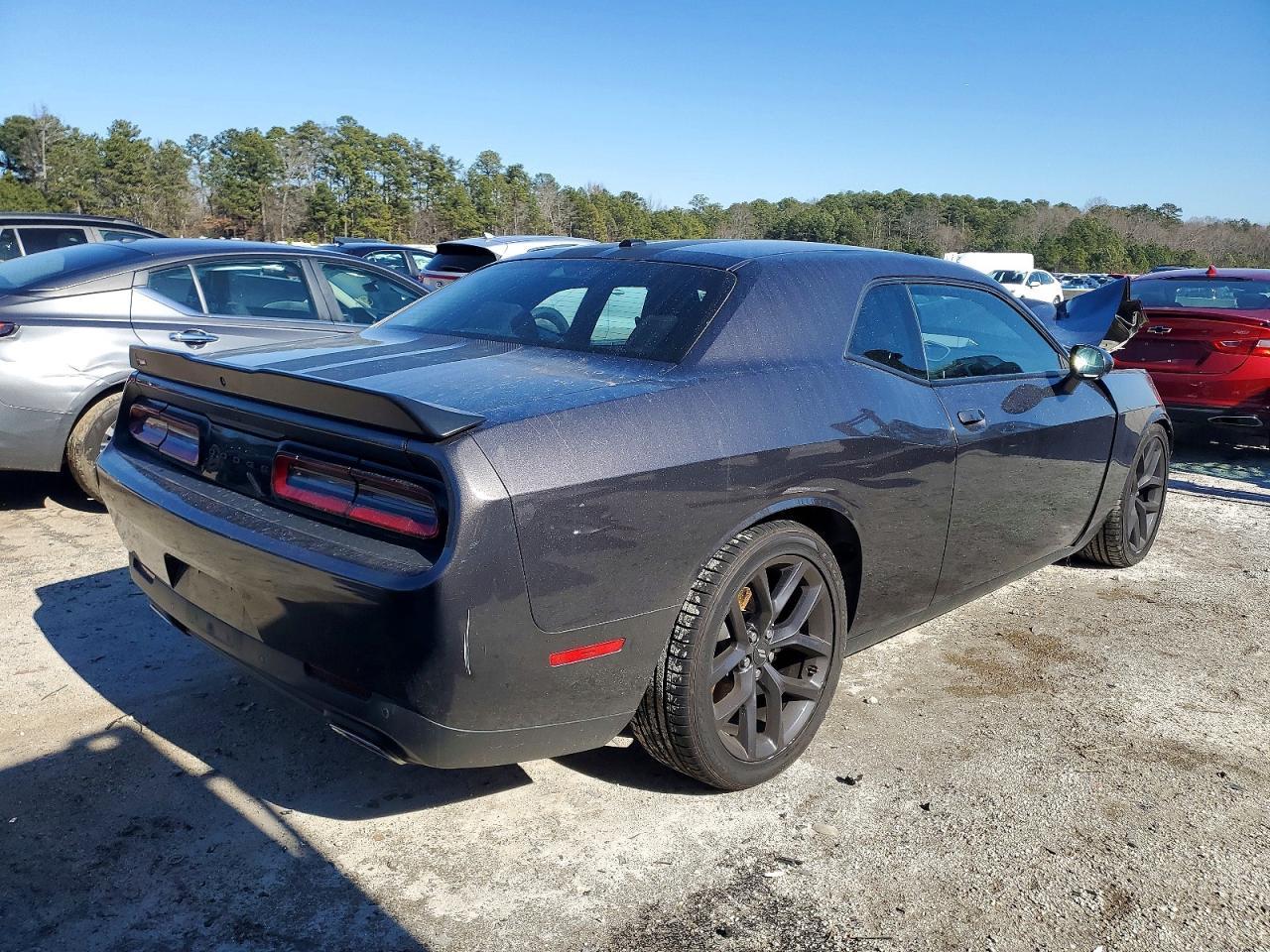 2021 Dodge Challenger Gt - zdjęcie 3