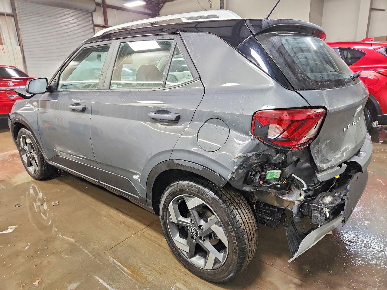 2025 Hyundai Venue Limited - zdjęcie 2