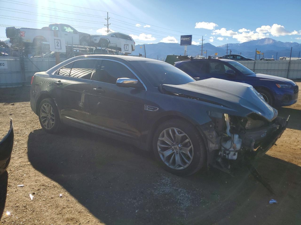 2015 Ford Taurus Limited - zdjęcie 4