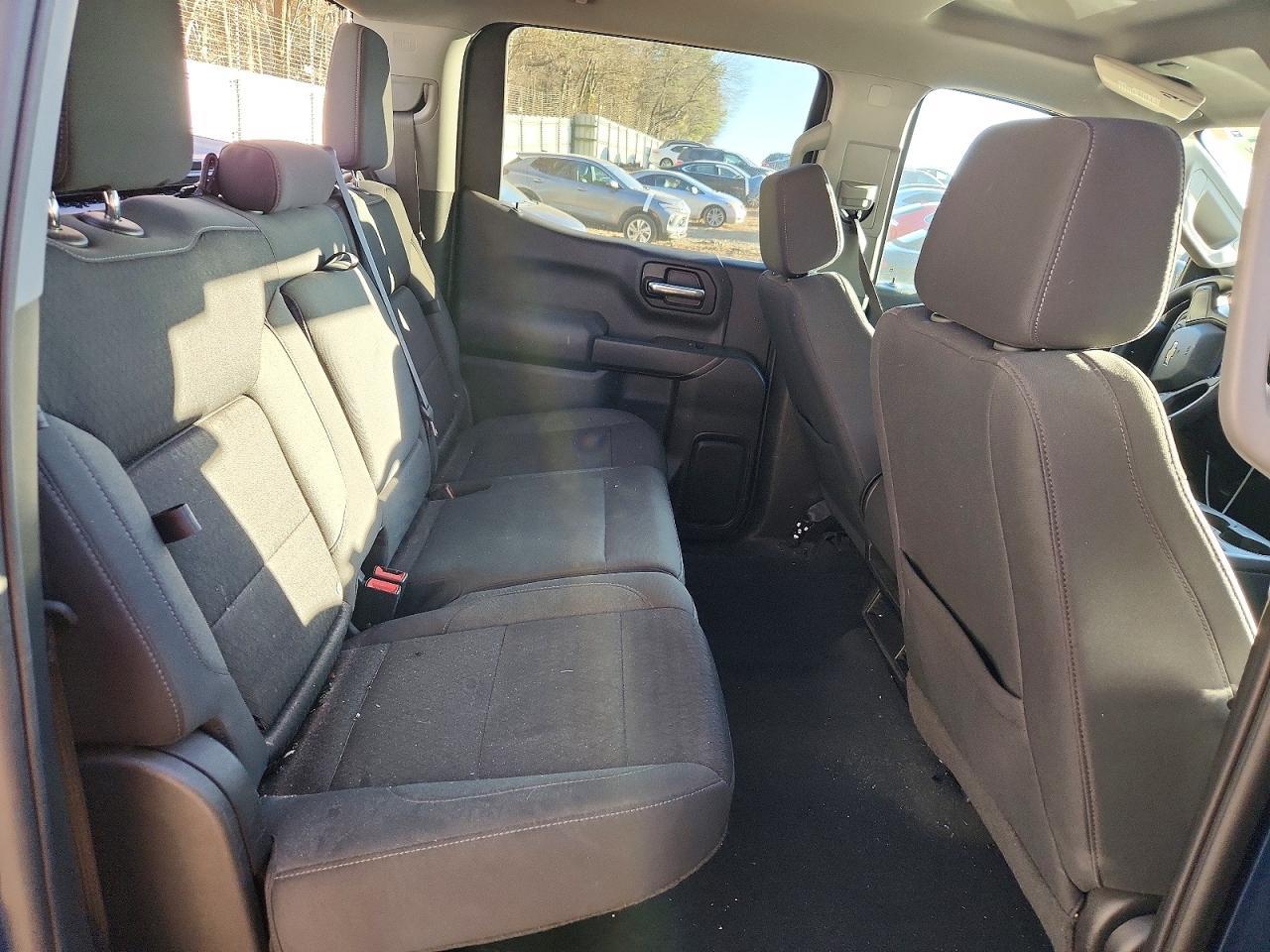 2023 Chevrolet Silverado K1500 Custom - zdjęcie 10