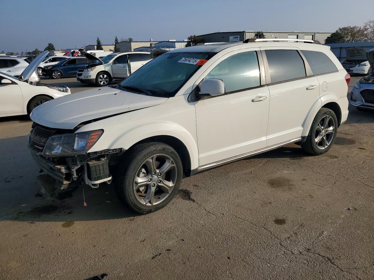 2017 Dodge Journey Crossroad - zdjęcie główne