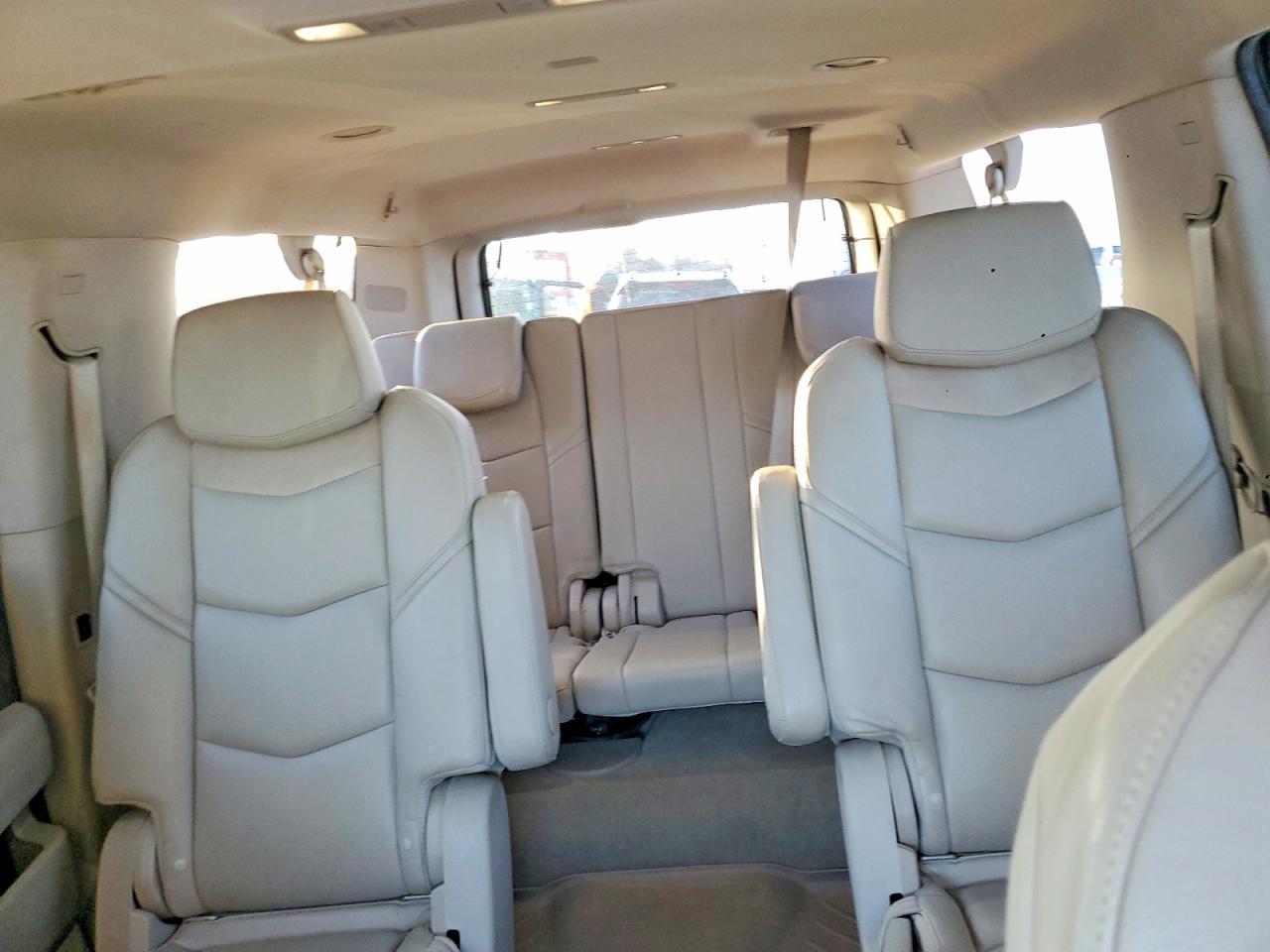 2017 Cadillac Escalade Esv Luxury - zdjęcie 10