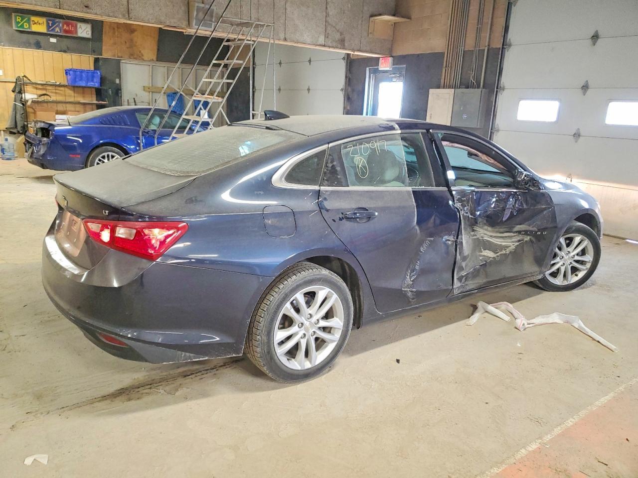 2017 Chevrolet Malibu Lt - zdjęcie 3