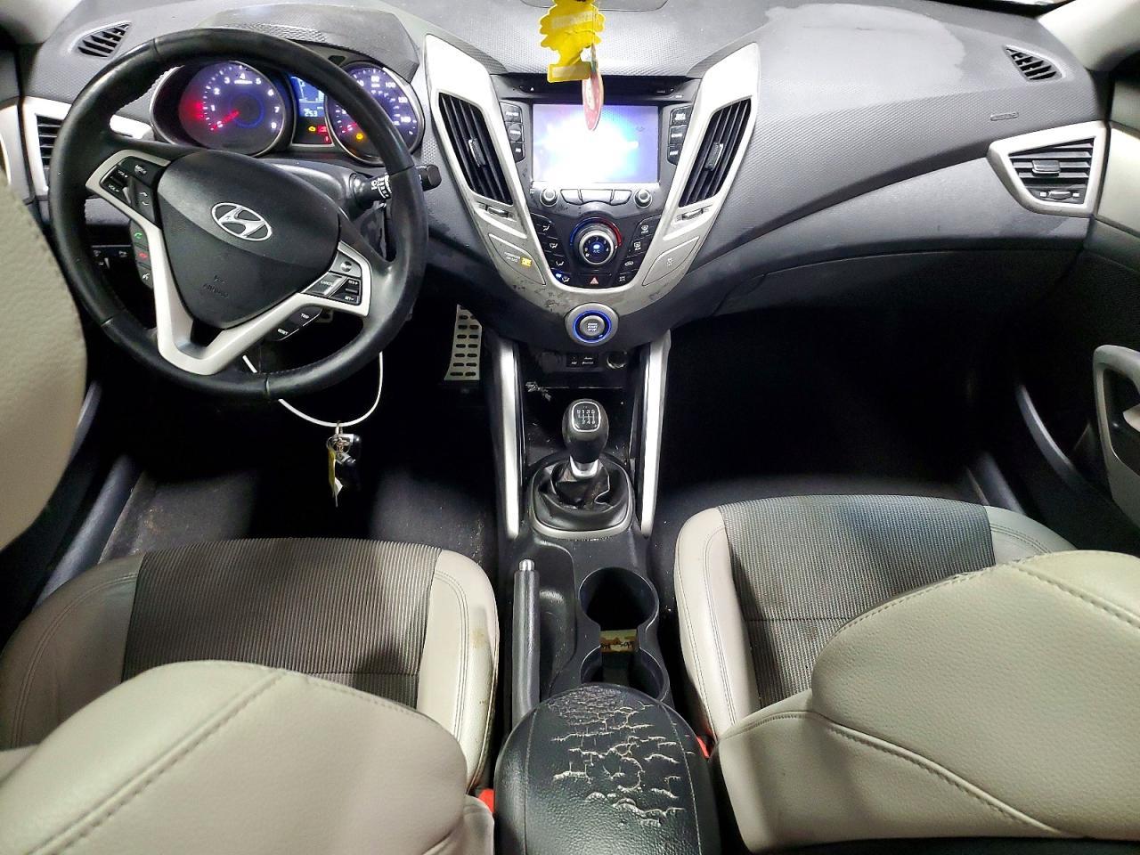 2014 Hyundai Veloster - zdjęcie 8