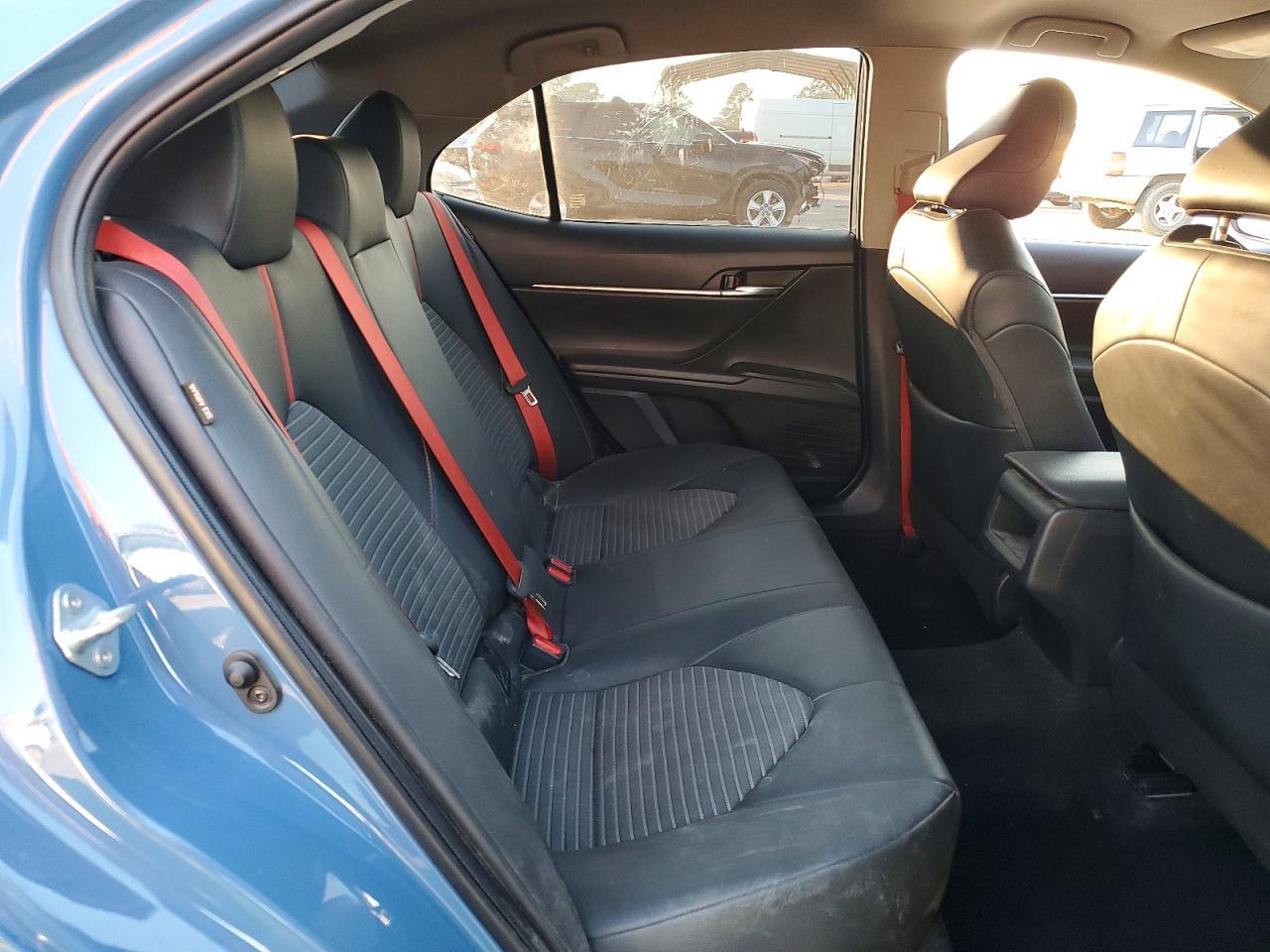 2022 Toyota Camry Trd - zdjęcie 10