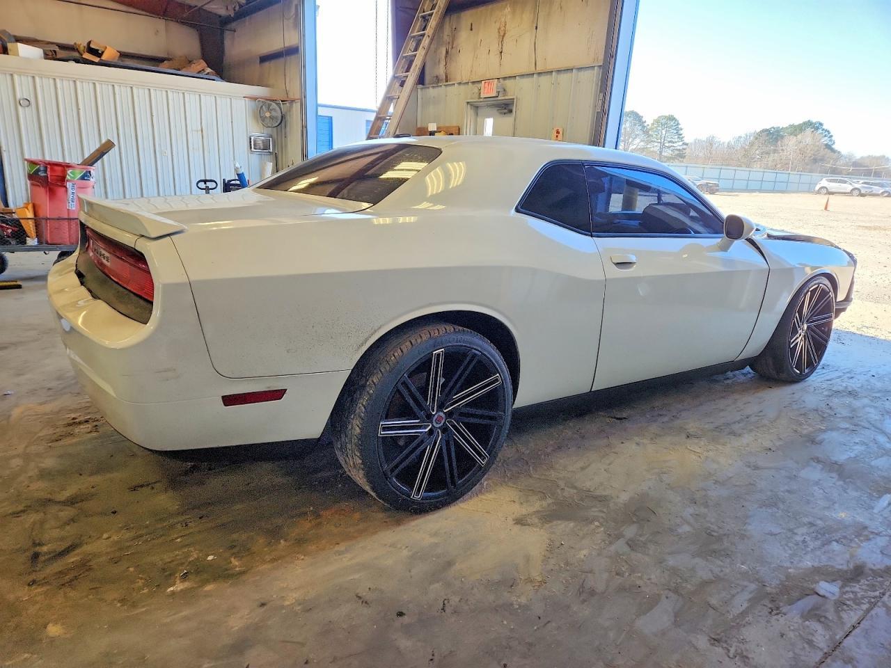 Dodge Challenger - zdjęcie 3