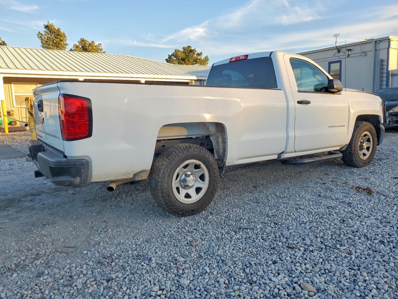 2018 Chevrolet Silverado C1500 - zdjęcie 3