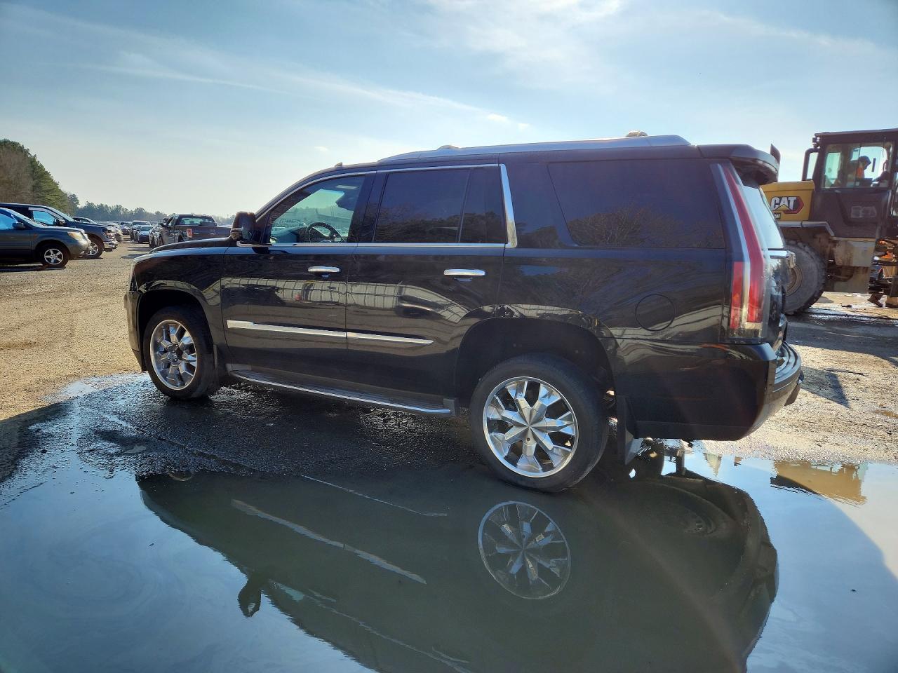 2016 Cadillac Escalade Luxury - zdjęcie 2