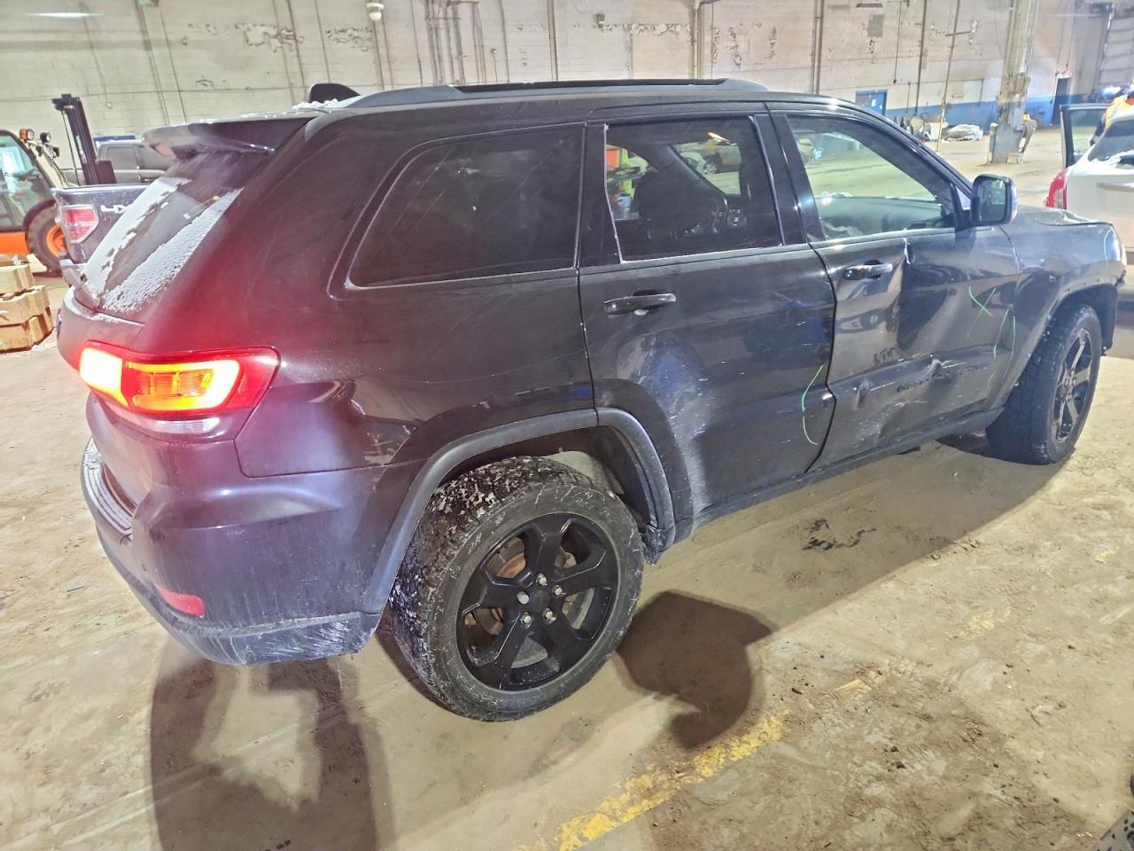 2018 Jeep Grand Cherokee Laredo - zdjęcie 3
