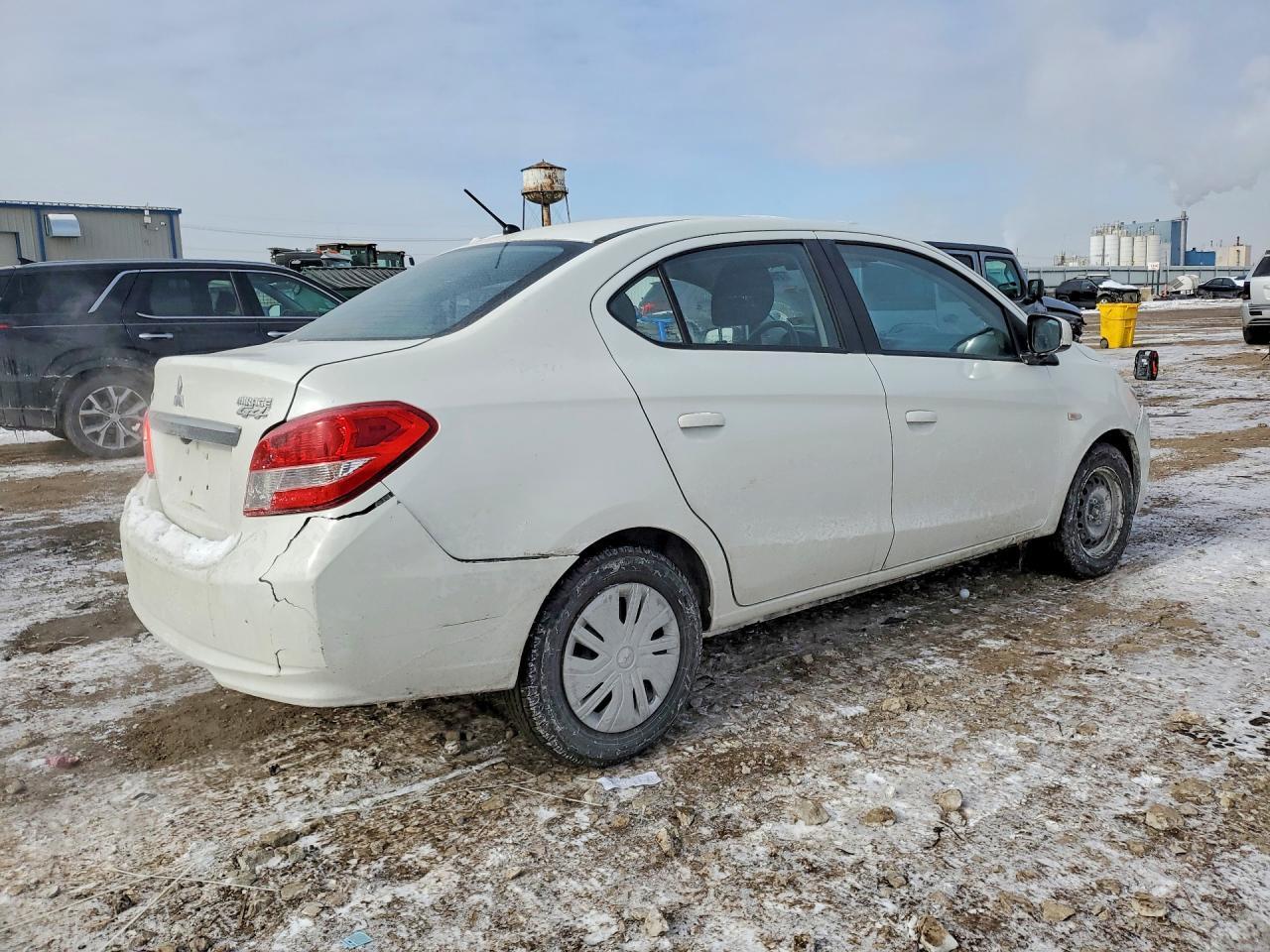 2018 Mitsubishi Mirage - zdjęcie 3