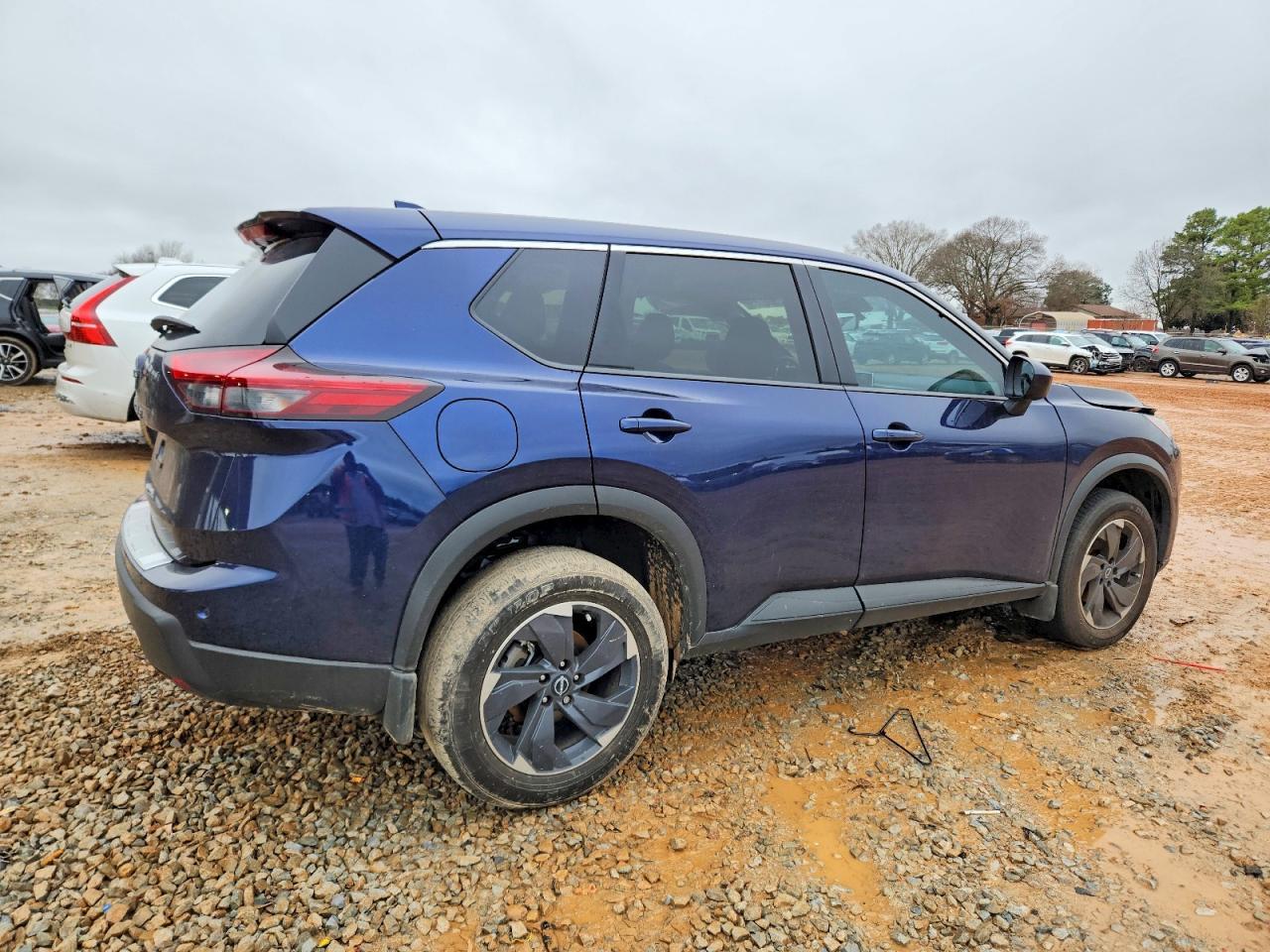 2025 Nissan Rogue Sv - zdjęcie 3