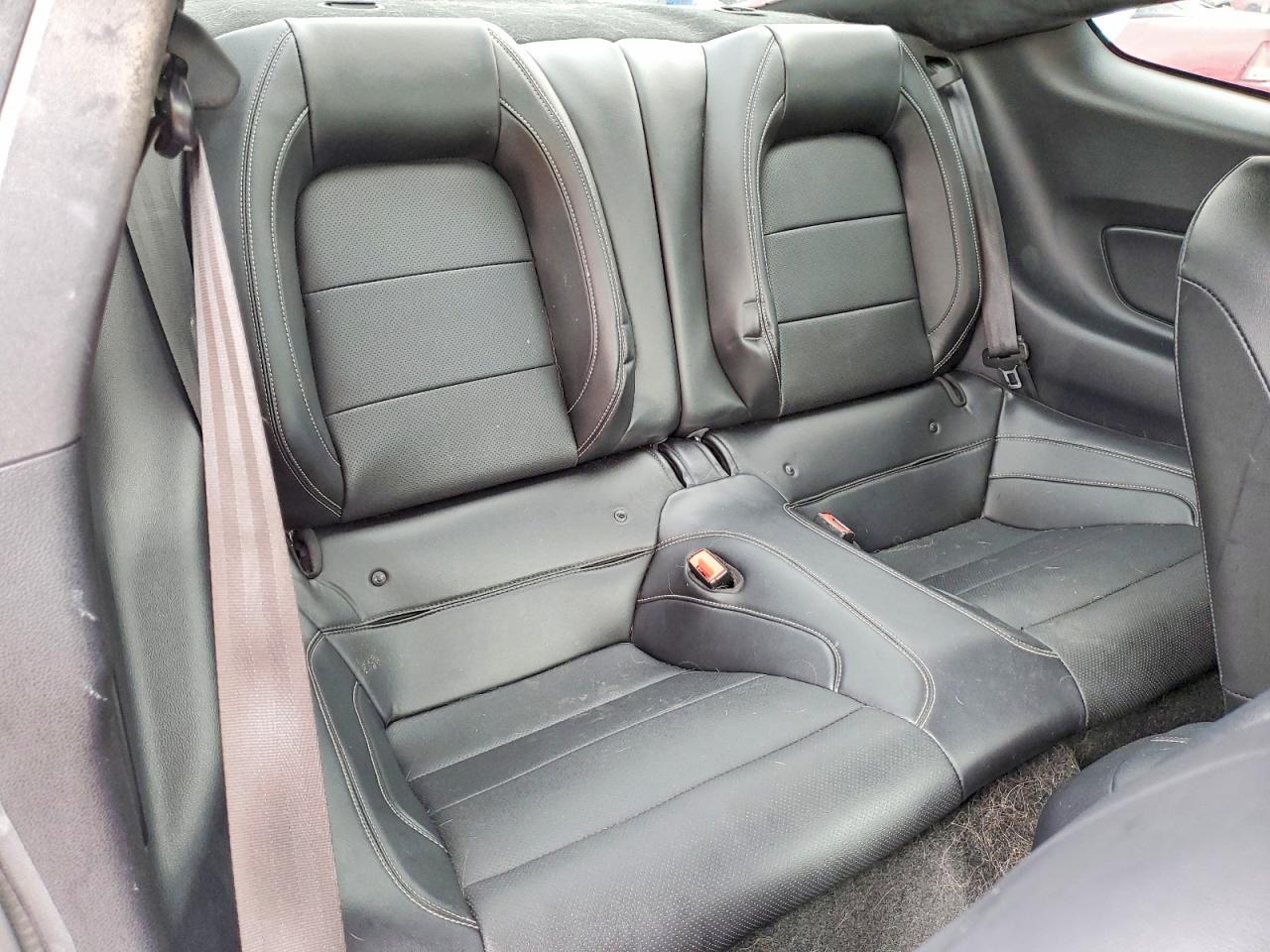 2018 Ford Mustang - zdjęcie 10