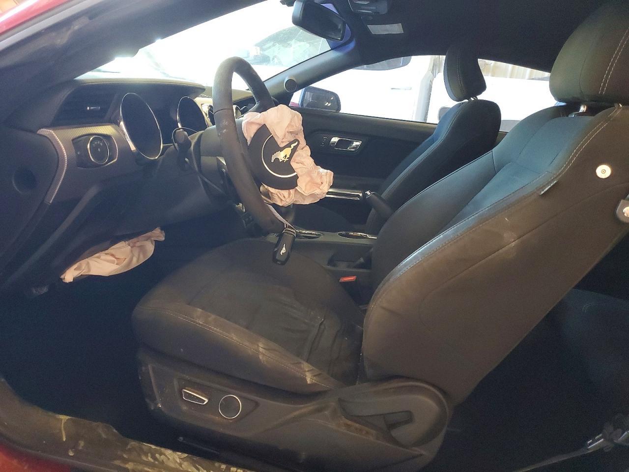 2017 Ford Mustang - zdjęcie 7