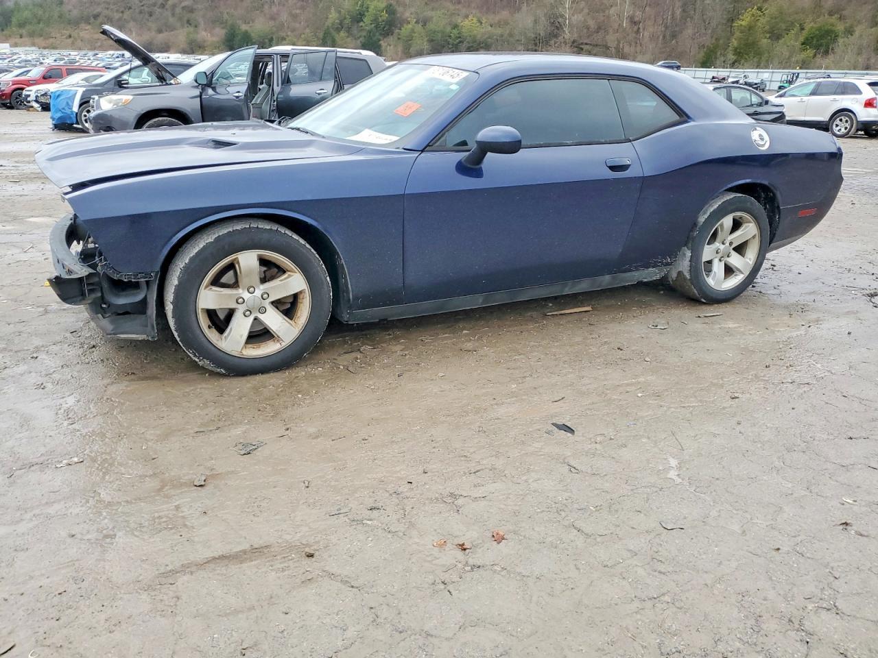 2014 Dodge Challenger Sxt - zdjęcie główne