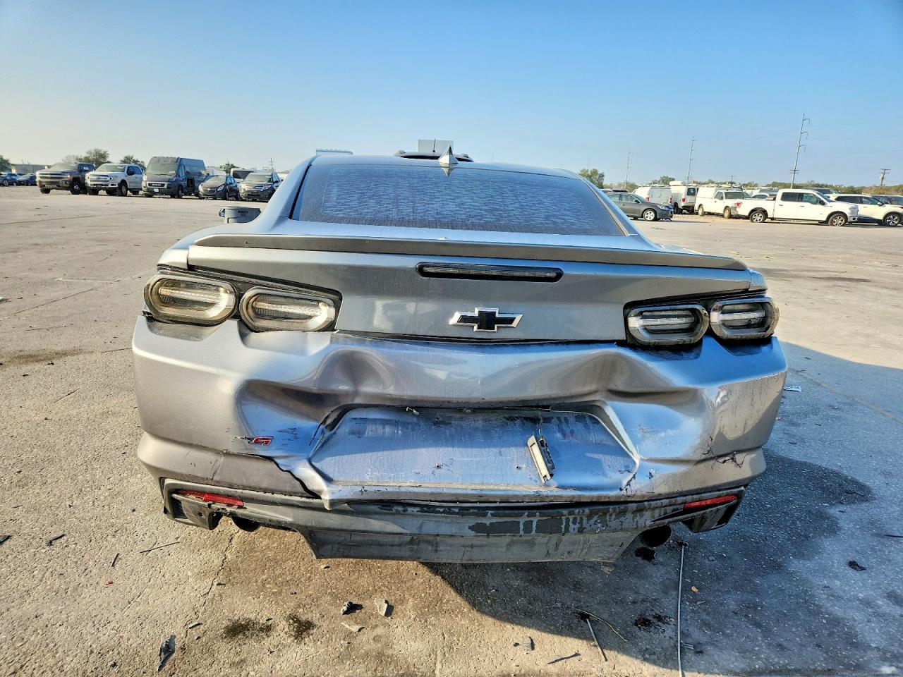 2021 Chevrolet Camaro Ls - zdjęcie 6