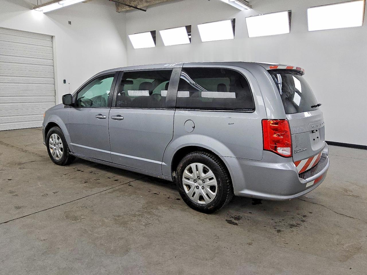 2018 Dodge Grand Caravan Se - zdjęcie 2