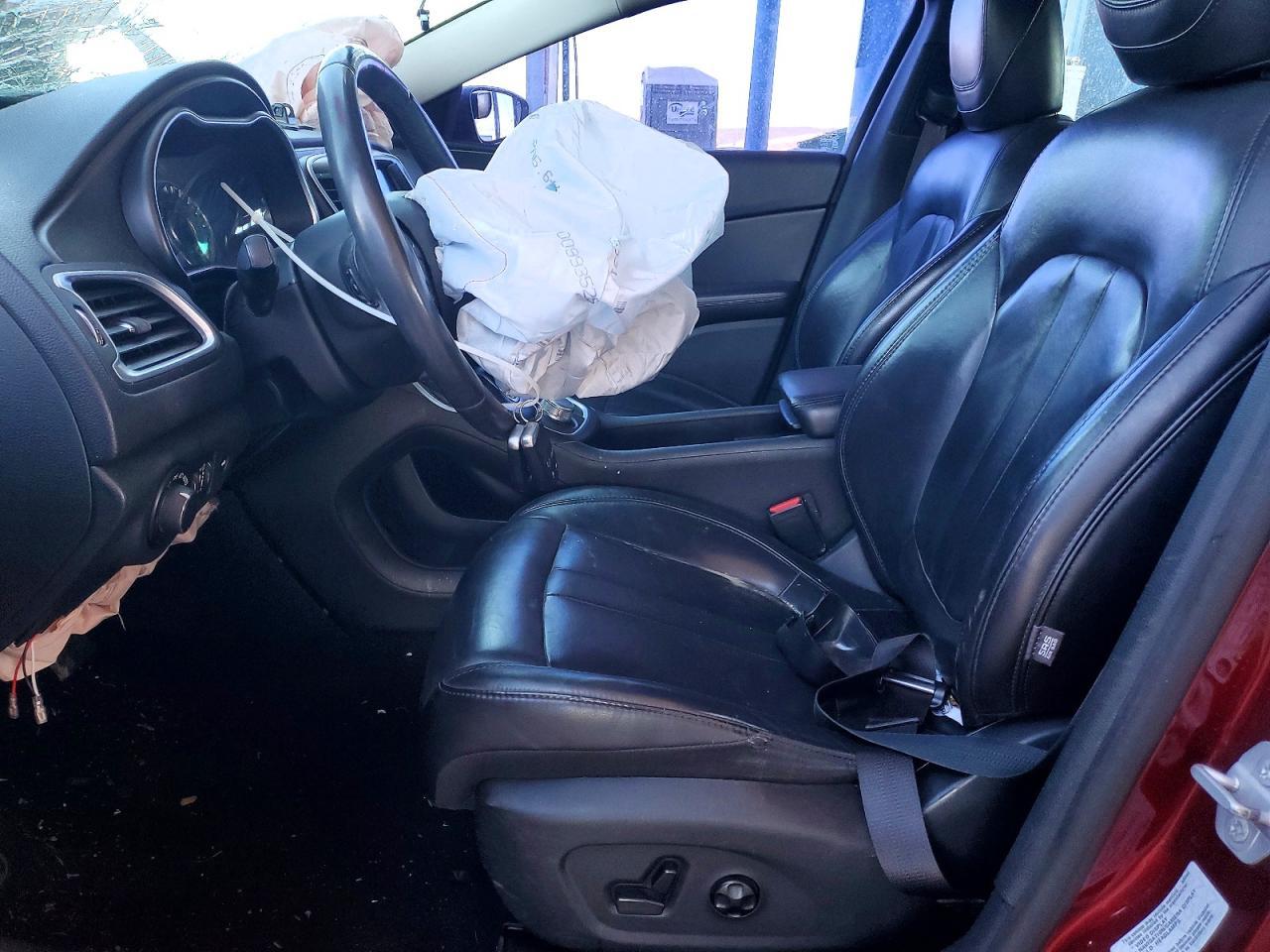 2016 Chrysler 200 Limited - zdjęcie 7