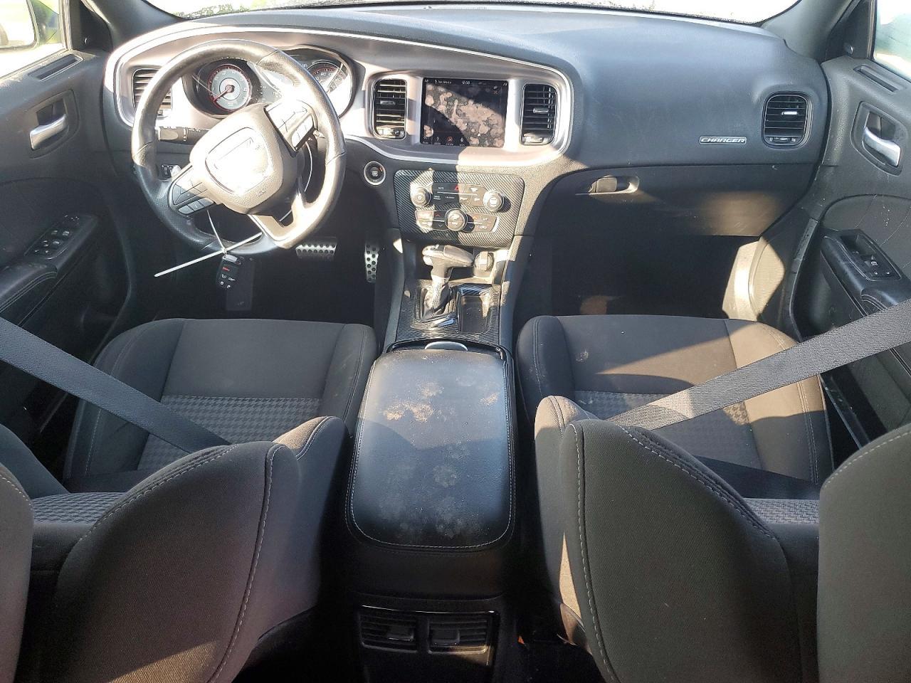 2019 Dodge Charger Scat Pack - zdjęcie 8