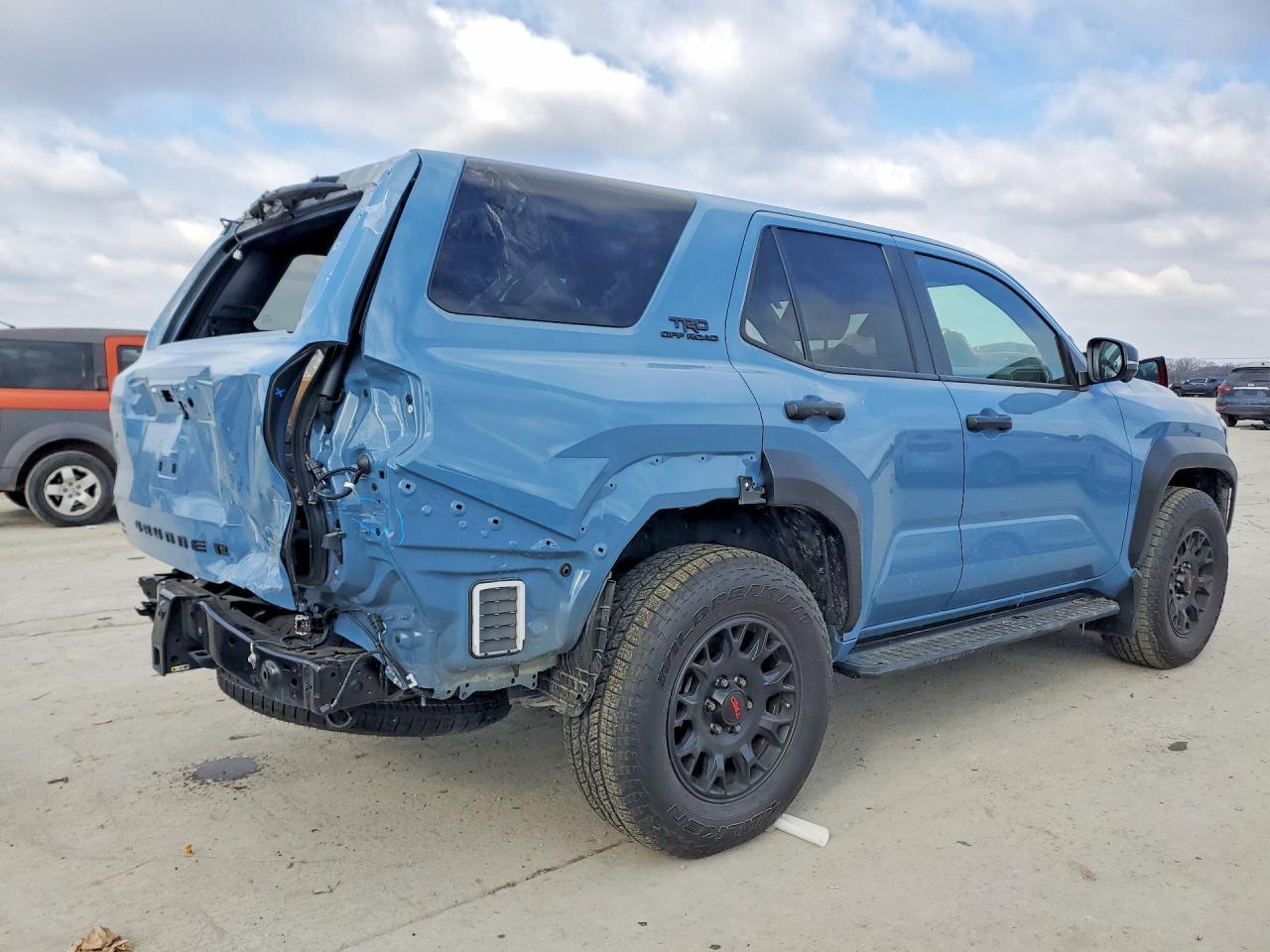 2025 Toyota 4Runner Sr5 - zdjęcie 3