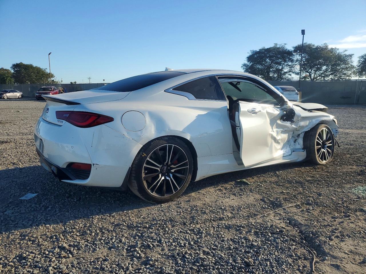 2018 Infiniti Q60 Luxe 300 - zdjęcie 3