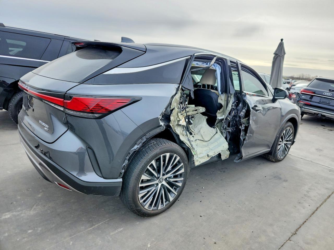 2026 Lexus Rx 350 - zdjęcie 3