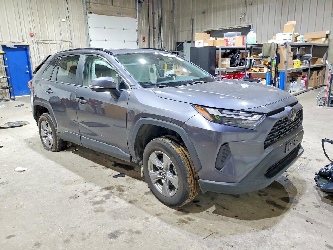 2024 Toyota Rav4 Xle - zdjęcie 4