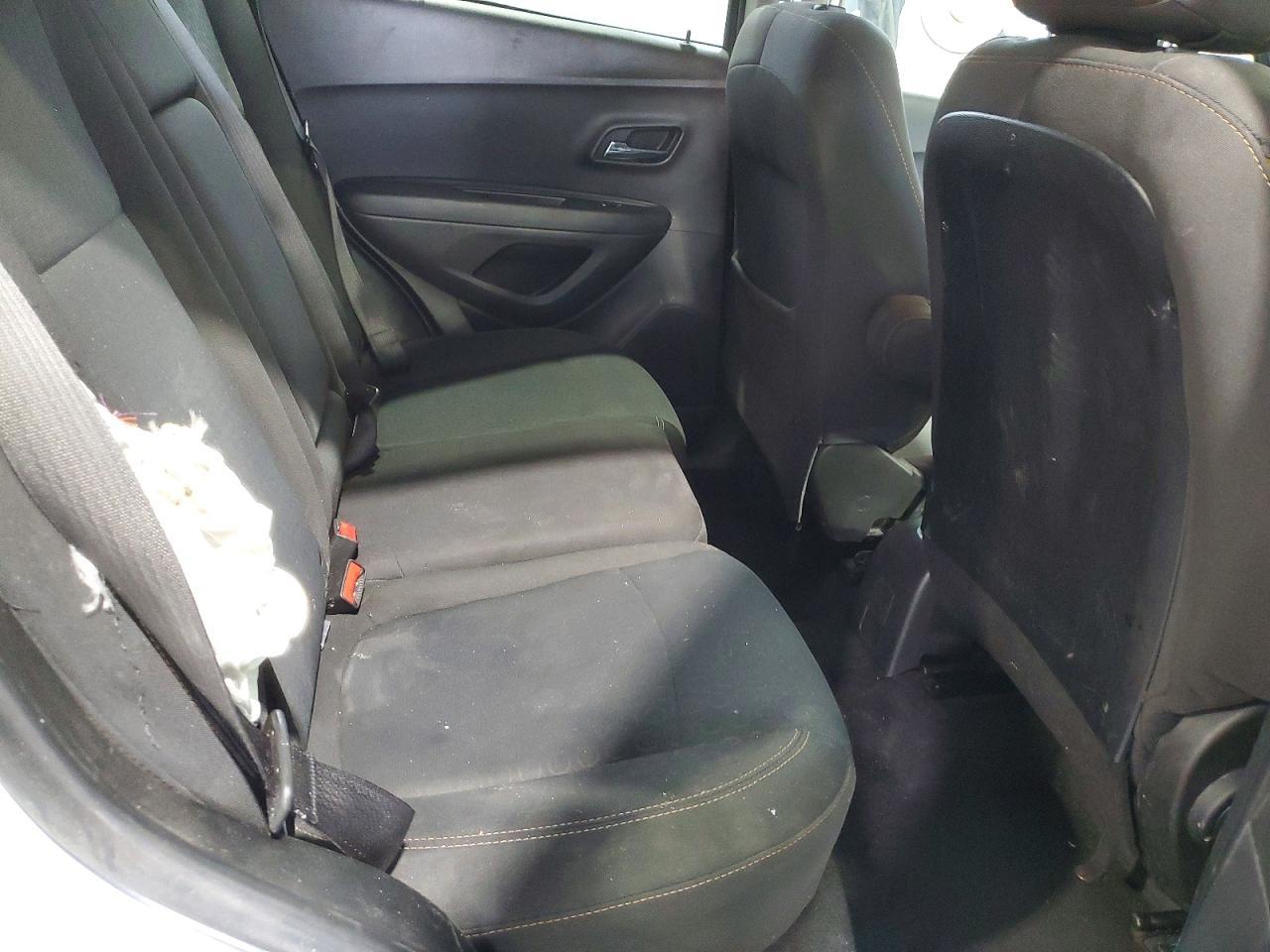 2020 Chevrolet Trax Ls - zdjęcie 11