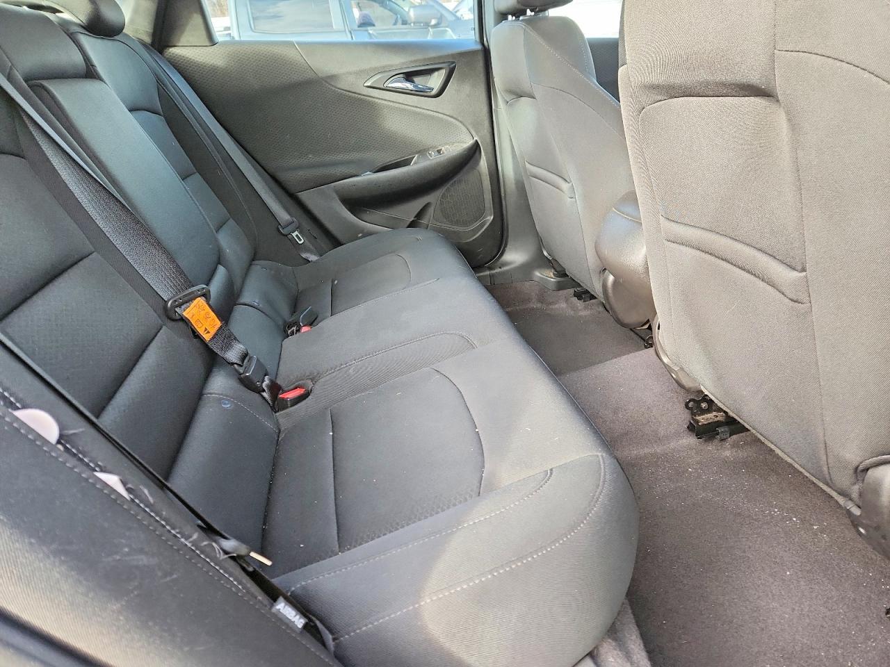 2017 Chevrolet Malibu Ls - zdjęcie 10