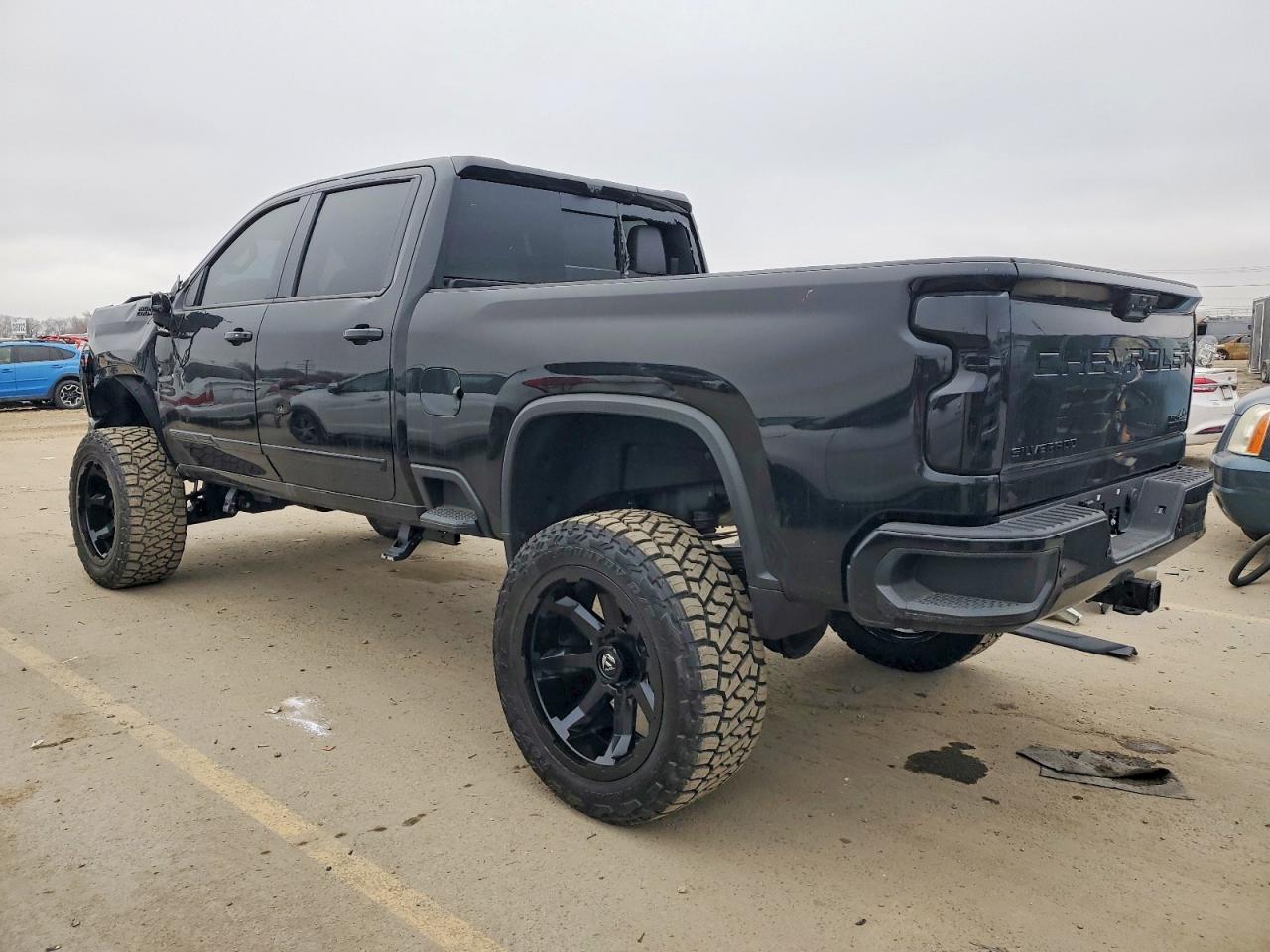 2025 Chevrolet Silverado K3500 High Country - zdjęcie 2