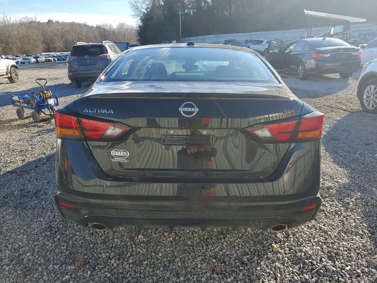 2025 Nissan Altima Sr - zdjęcie 6