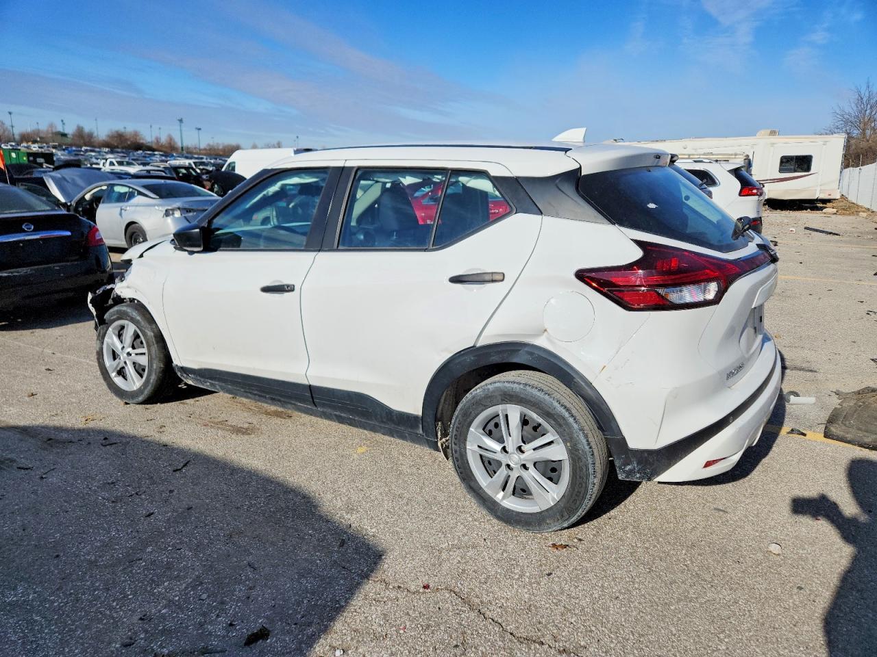 2024 Nissan Kicks S - zdjęcie 2