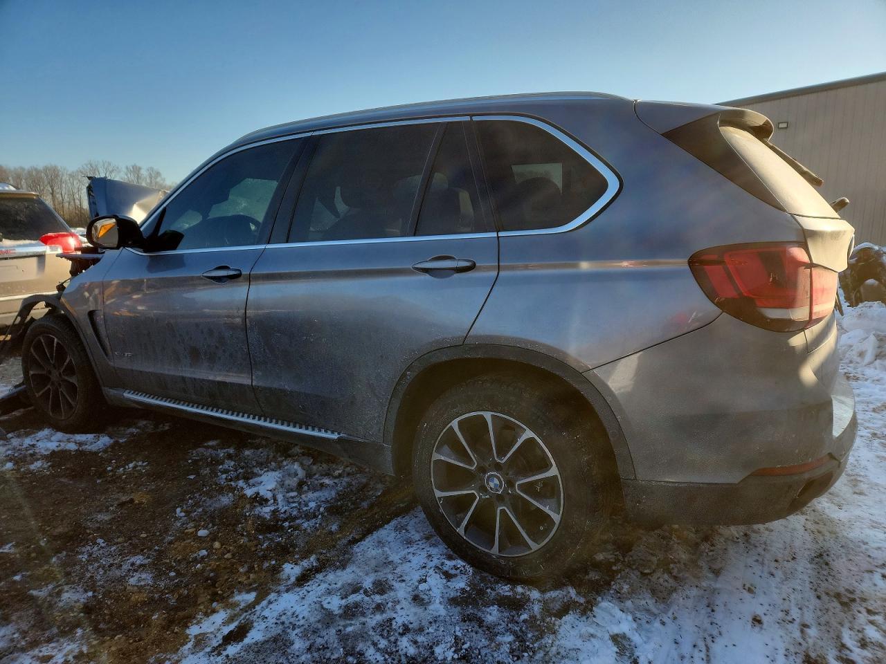 2016 BMW X5 xDrive35I - zdjęcie 2