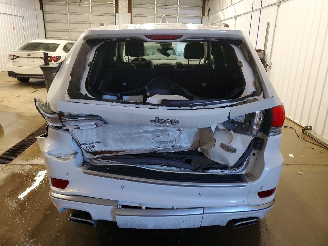 2020 Jeep Grand Cherokee Summit - zdjęcie 6