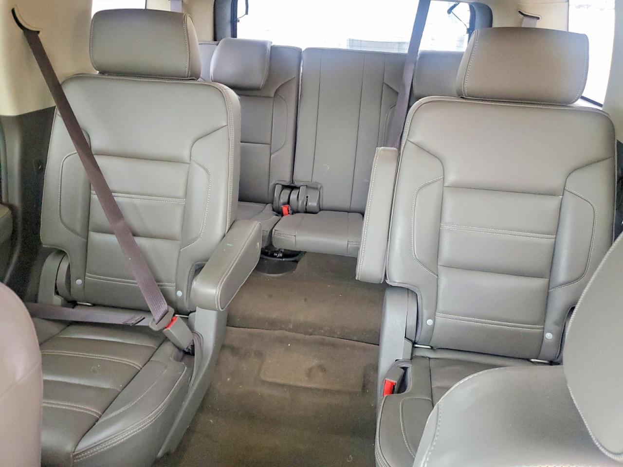 2017 GMC Yukon Denali - zdjęcie 10