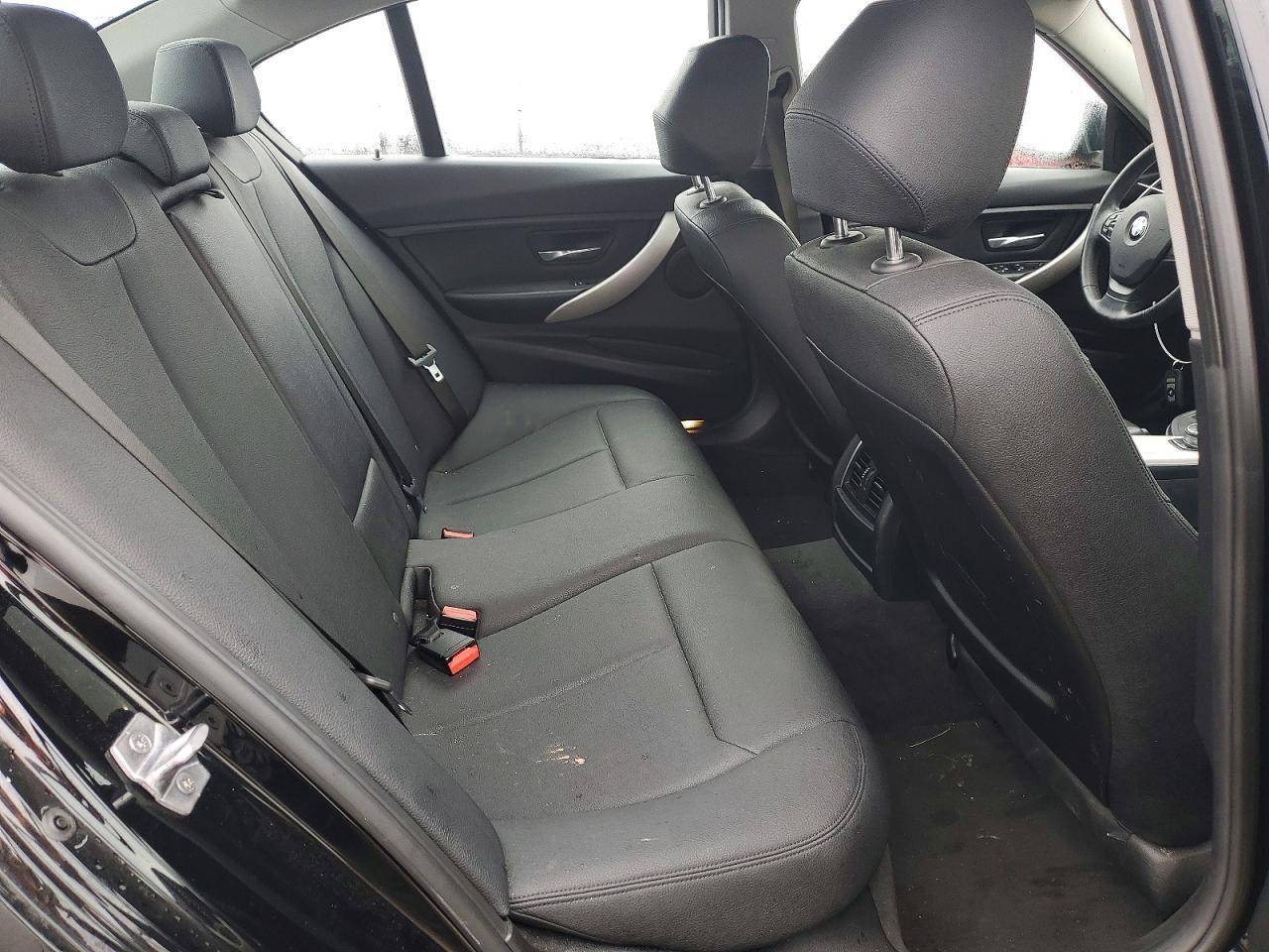 2017 BMW 320 Xi - zdjęcie 10