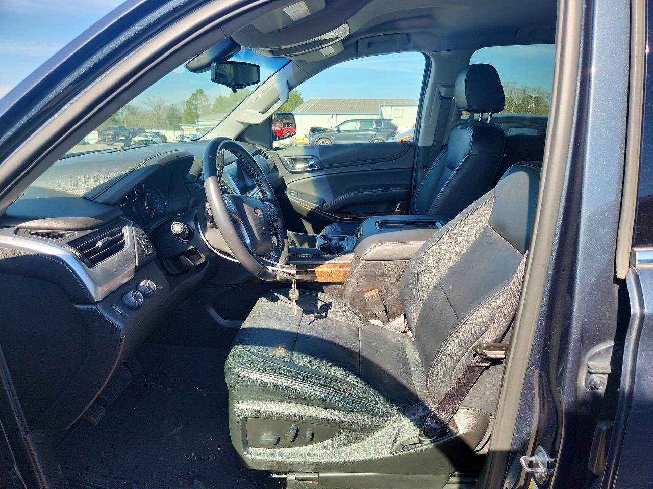 2019 Chevrolet Suburban K1500 Ls - zdjęcie 7