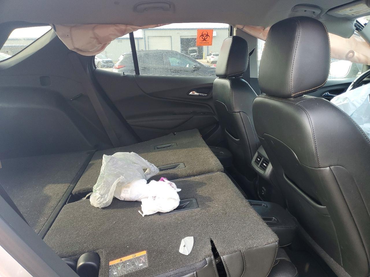 2020 Chevrolet Equinox Premier - zdjęcie 11