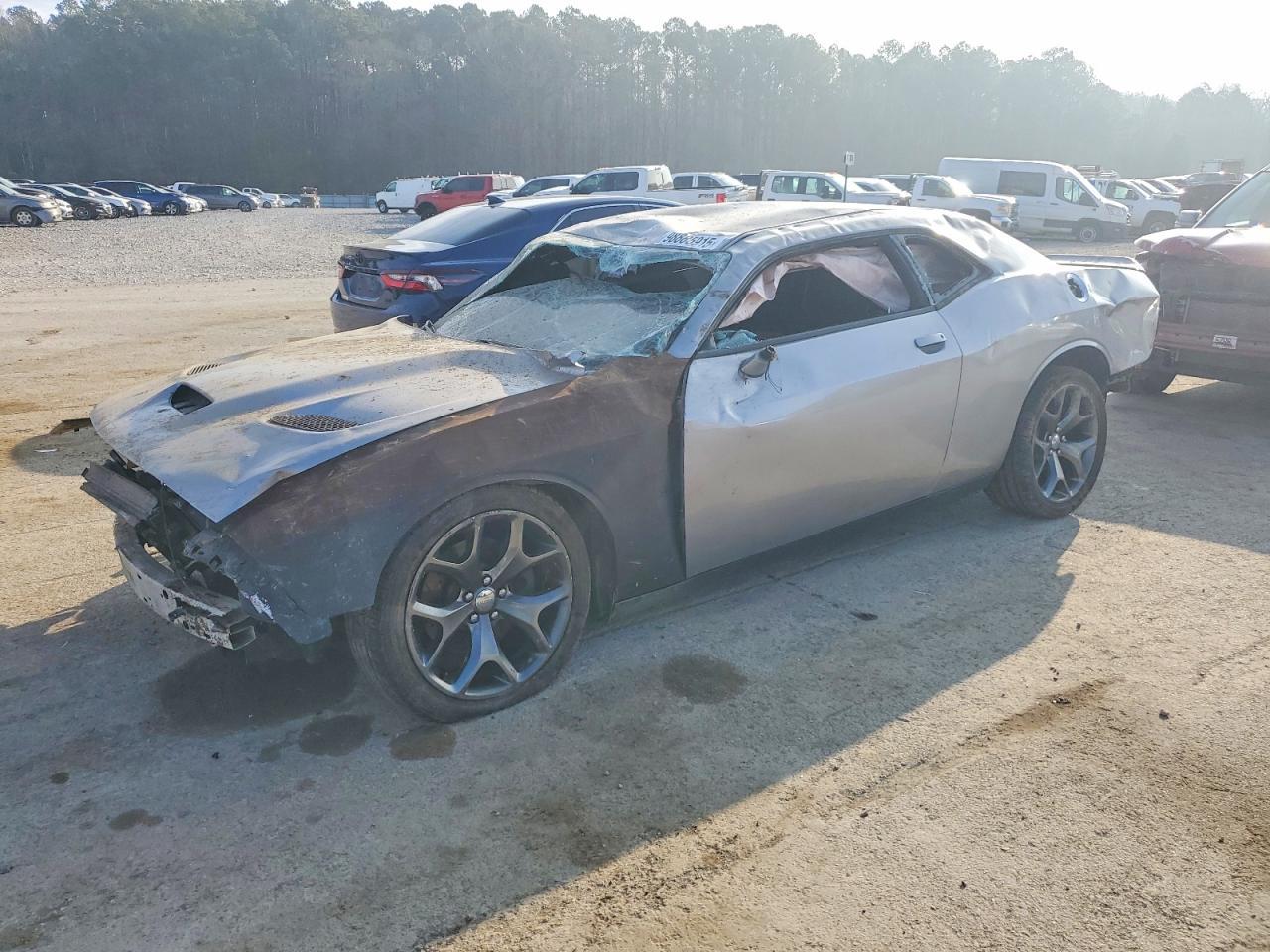 2015 Dodge Challenger Sxt - zdjęcie główne