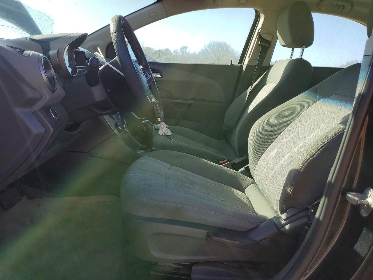 2014 Chevrolet Sonic - zdjęcie 7